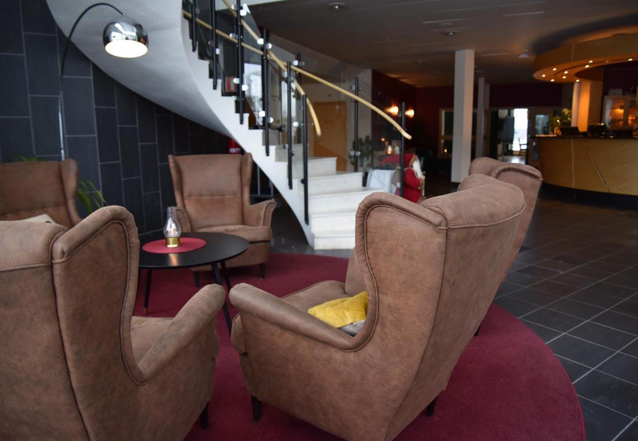 Hotell Arjaeng Exteriér fotografie